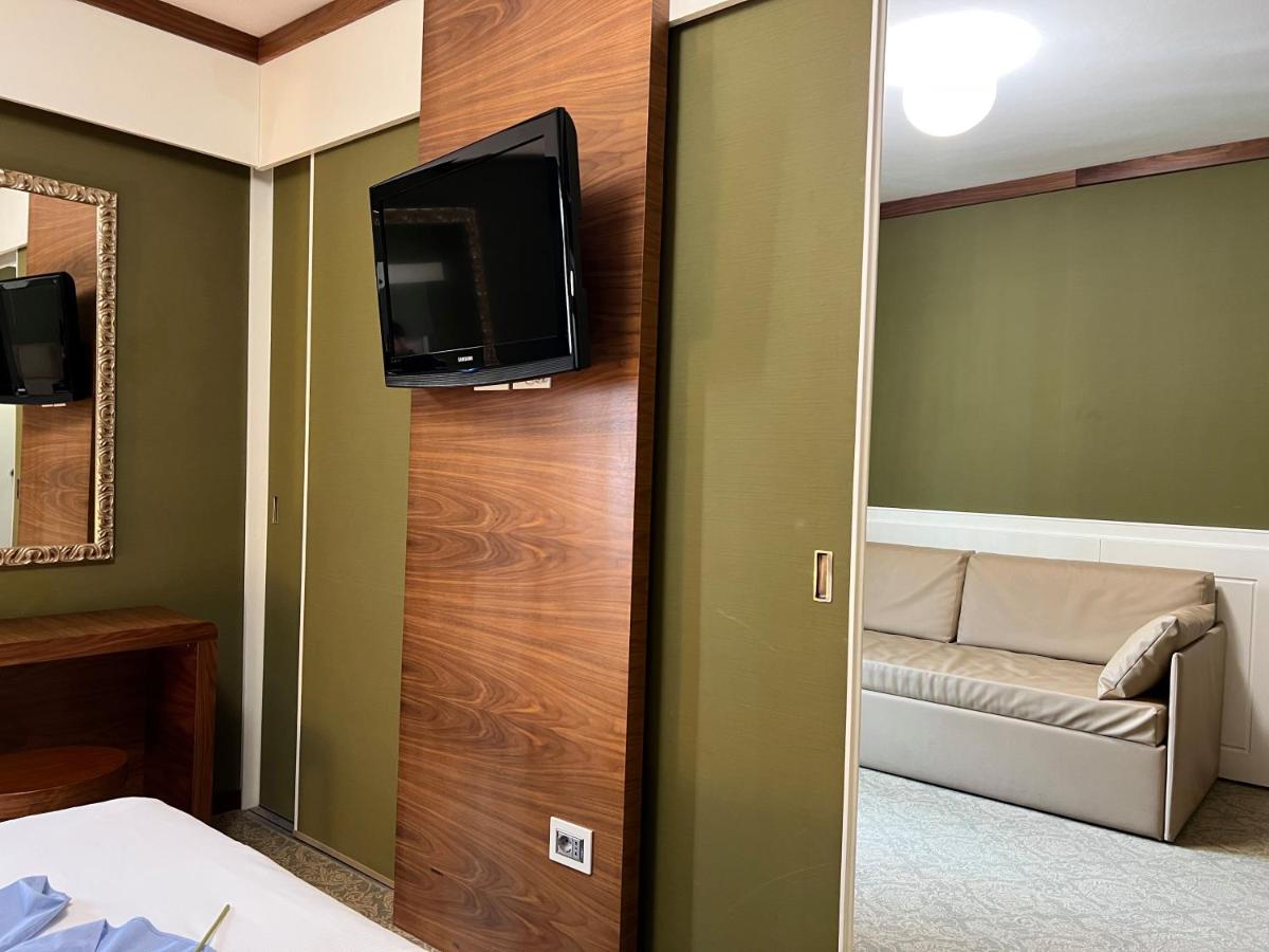 Hotel Abruzzi テーラモ エクステリア 写真